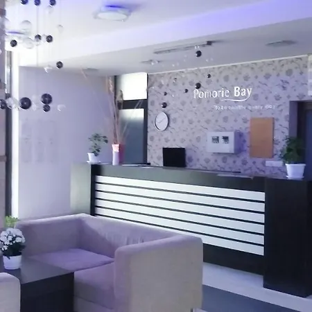 Central Beach Apartment *